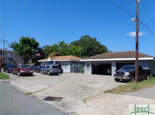 915 Montgomery St, Savannah, GA 31401