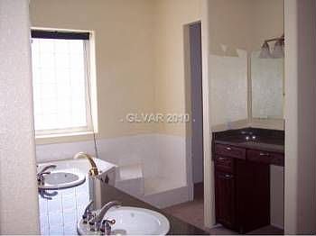 4th image of 816 San Eduardo Ave