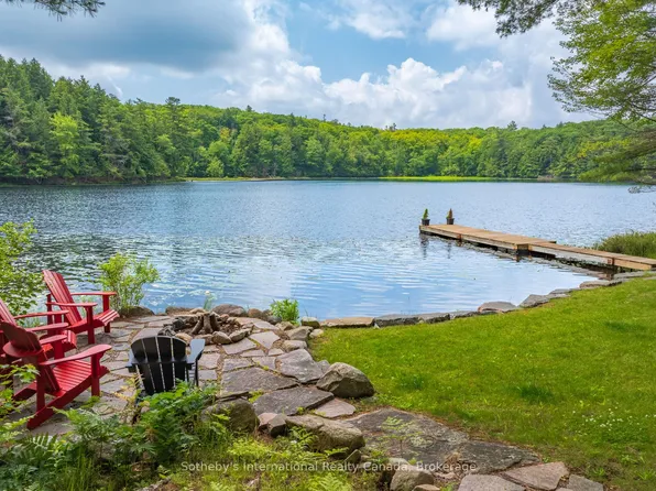 41 Estate Dr, Muskoka Lakes, ON P0B 1J0