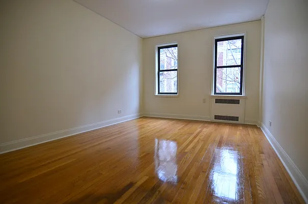 Rented by MNS | media 23