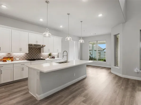 19018 Dappled Mare Cir, Tomball, TX 77377