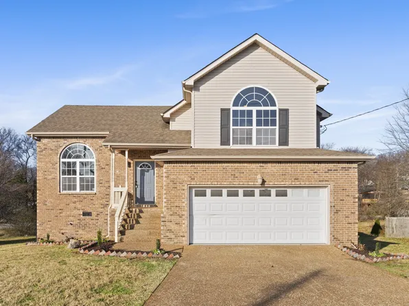 6141 Steve Scarlett Pl, La Vergne, TN 37086