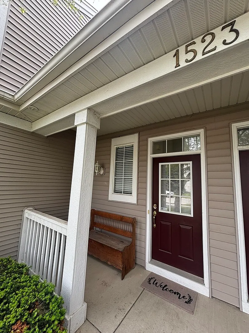 Building Photo - 1523 Grand Dr #310-2