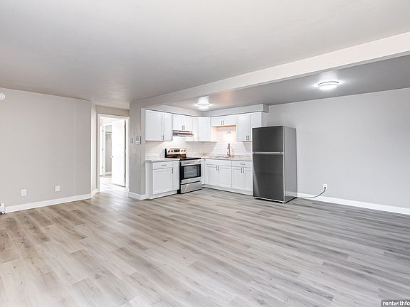 4th image of 2323 Eastman Ave #2311-04