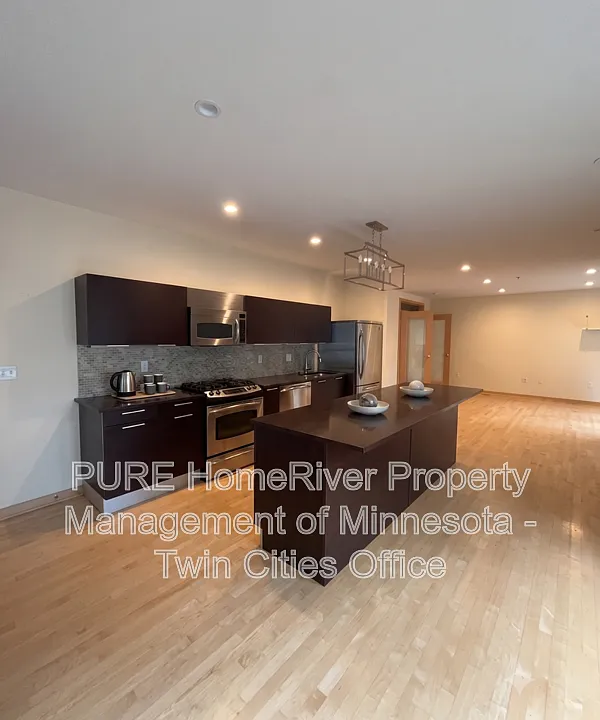 3116 Lake St W #115