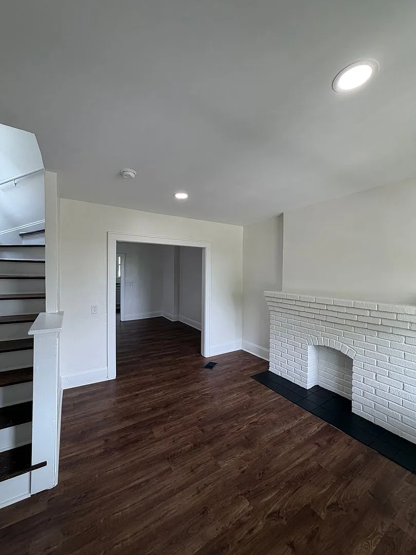 726 Frebis Avenue — Photo 2