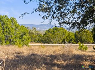 1046 Buckskin Trl, Bandera, TX 78003