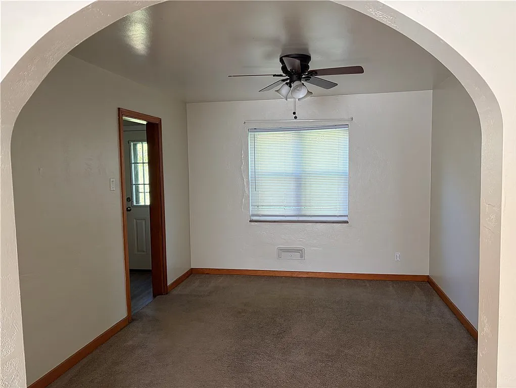 3 bed, 1478 sqft, $1,300 — Photo 3