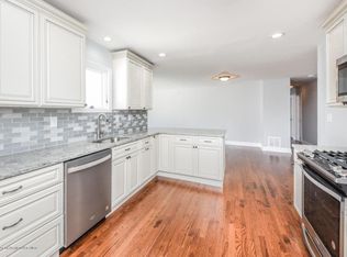 24 Spring Hill Dr, Howell, NJ 07731