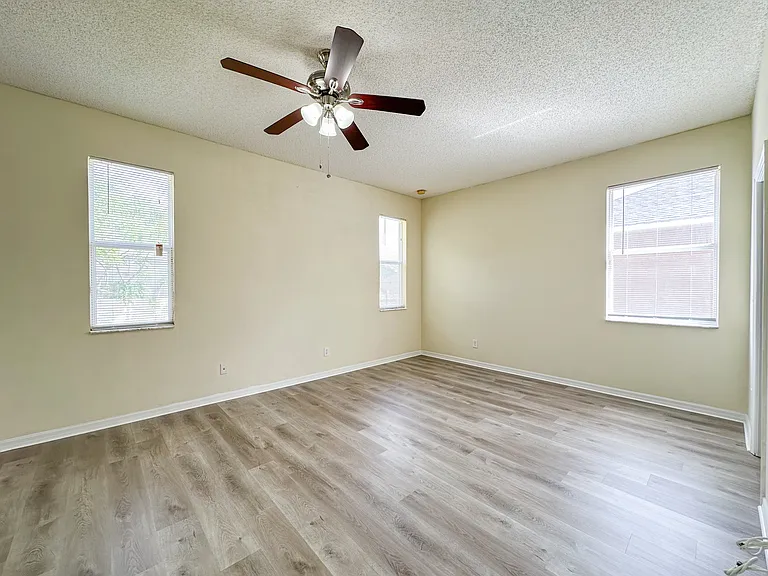 2776 Cabernet Cir — Photo 17