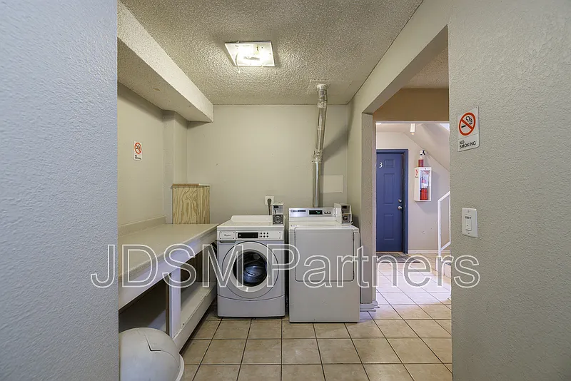 1 bed, 1.0 bath, 700 sqft, $1,150 — Photo 4