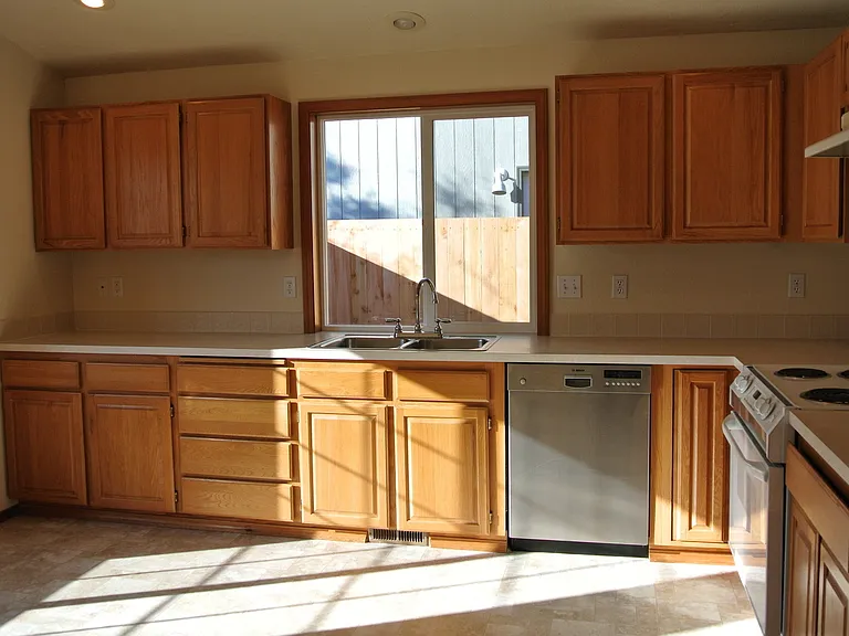 5553 SW Windflower Dr — Photo 4