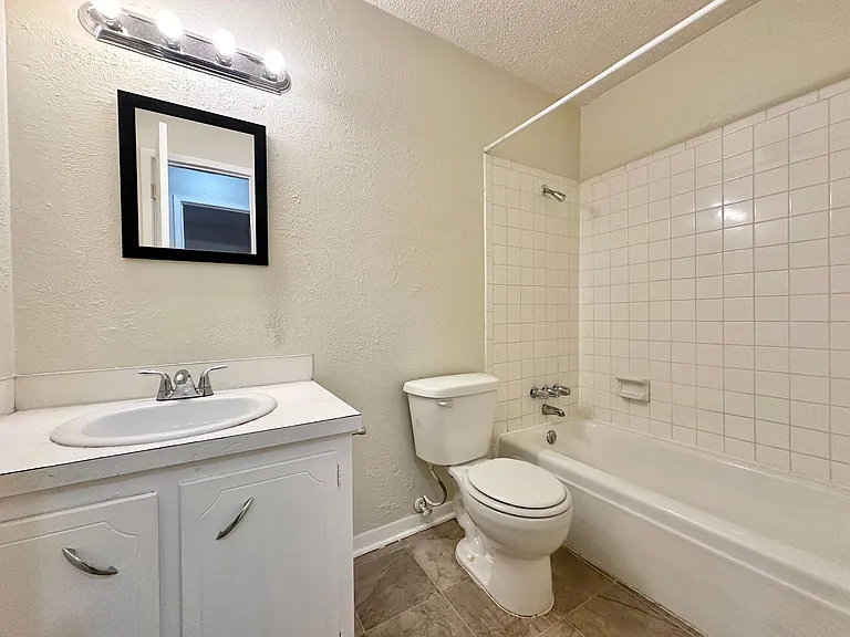 1005 Bonner Dr — Photo 15