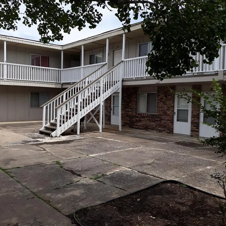 212 Capitol St