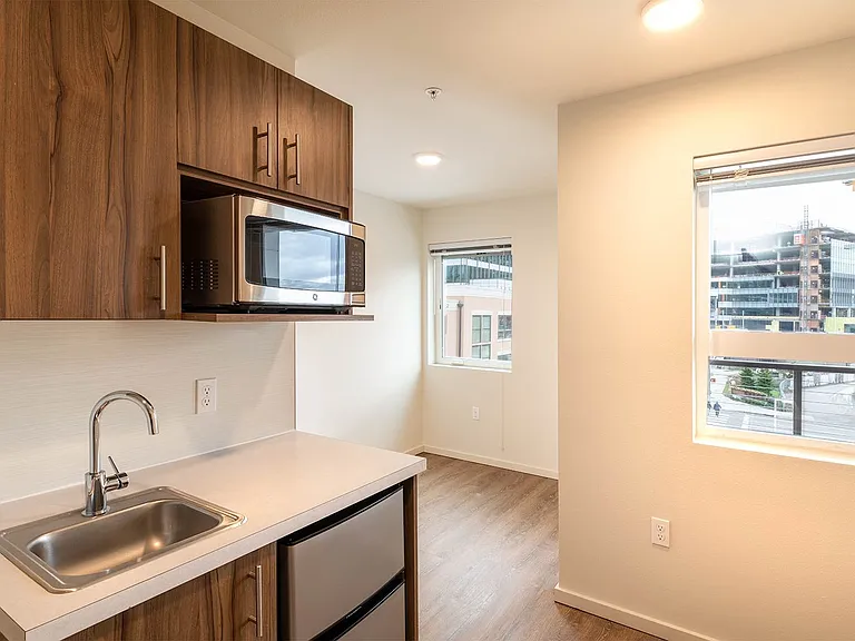 Plaza Apartments — Photo 72