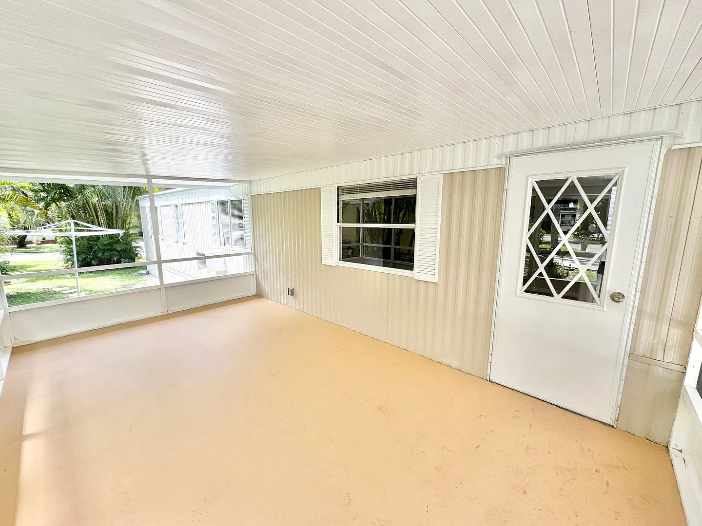 P (Henderson Creek - 1252 Henderson Creek Dr) — Photo 2