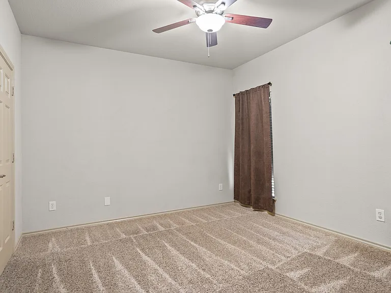 3200 Stonecrop Trl — Photo 11