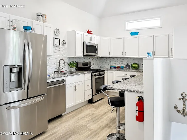1016 5th Ave #2 — Photo 3