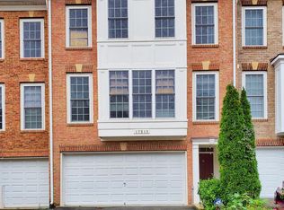 17513 Victoria Falls Dr, Dumfries, VA