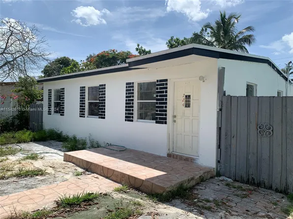 724 Burlington St, Opa Locka, FL 33054