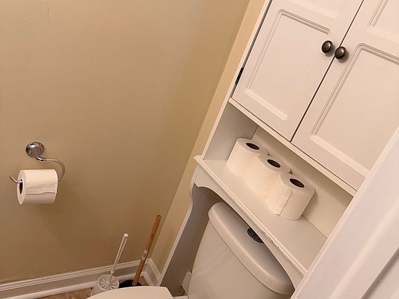 5th image of 6413 Meadow Rue Dr