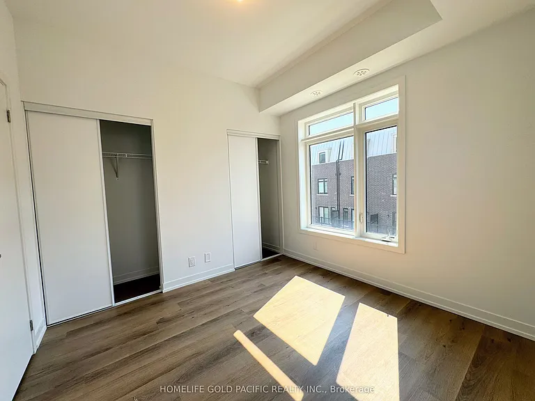 5 Spruce Pines Cres — Photo 16