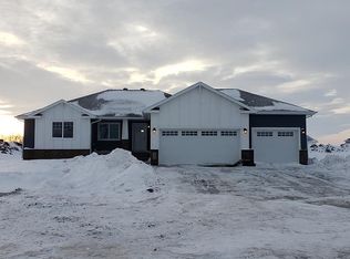 4266 54th Ave S, Fargo, ND 58104