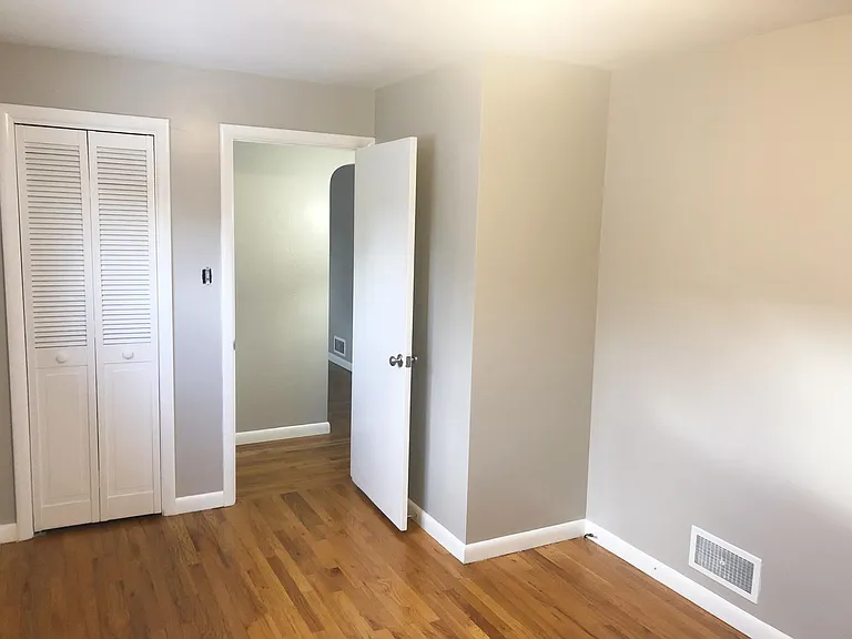 1617 S Jackson St — Photo 21