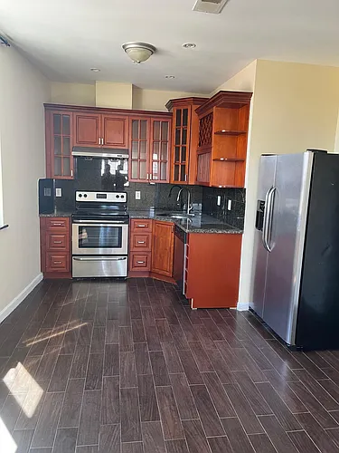 1100 Spring Garden St #3A Photo 1