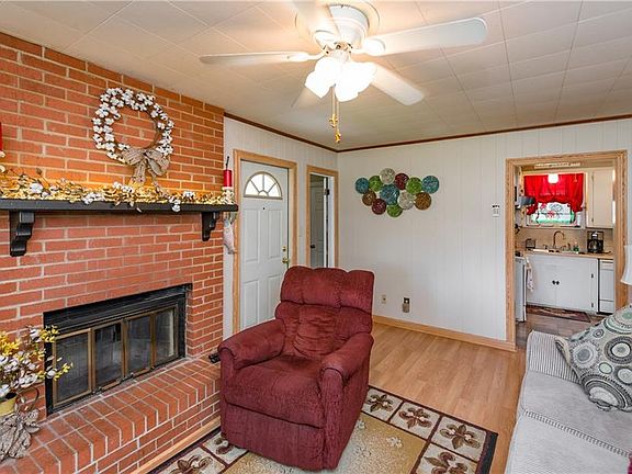 2nd image of 2804 Higgins Dr
