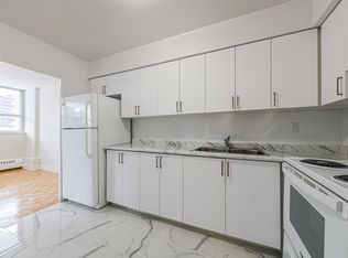 100 Rowena Drive, Toronto, ON M3A 1R1