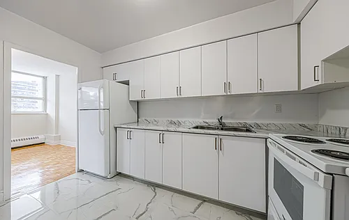 100 Rowena Dr Photo 1