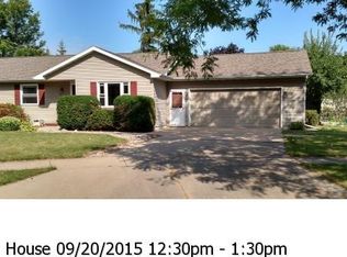 3232 S Sycamore Ln, Appleton, WI 54915