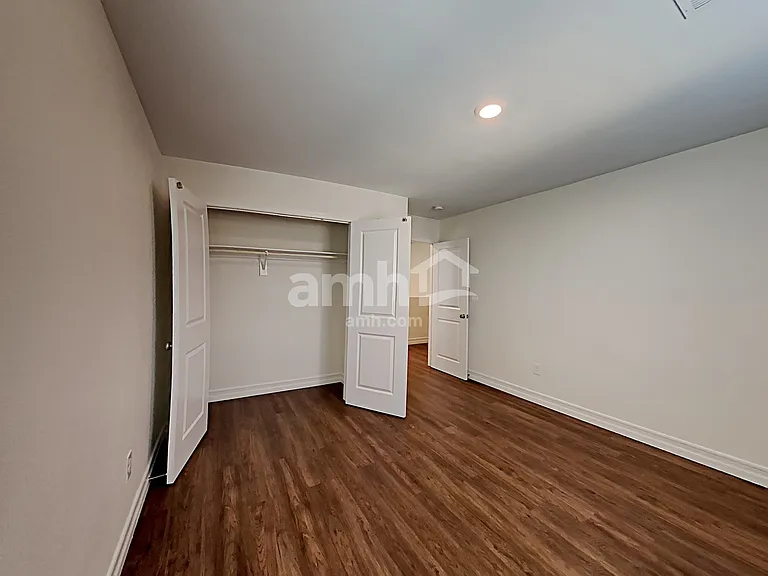 5884 Petronius St — Photo 21