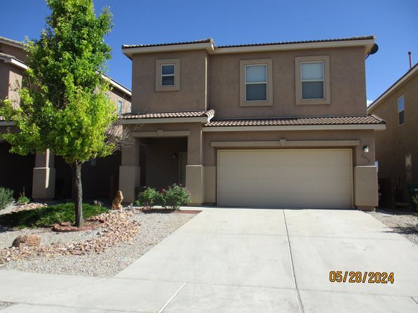 2432 Violeta Cir SE