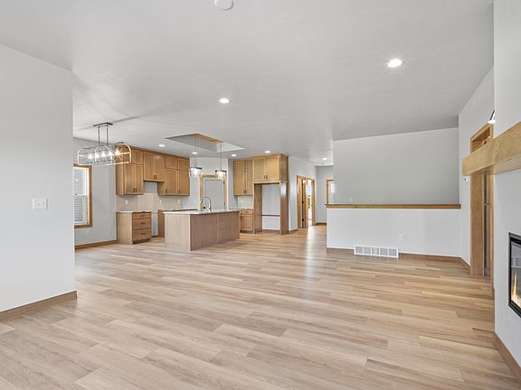 5th image of 3117 Lazy Oak Ct