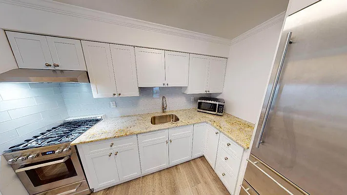 Rented by Deutsche Gramatan Vanderbilt Inc | media 3
