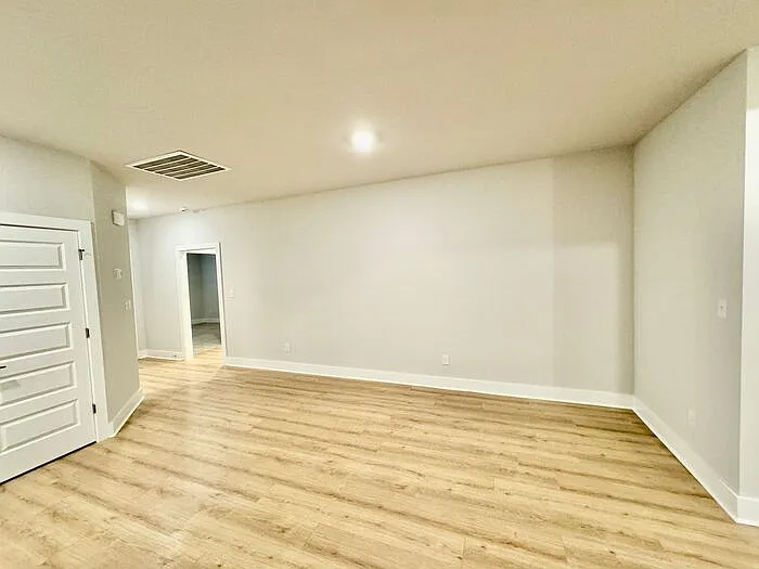 467 Raleigh Elm Dr — Photo 11