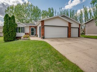 4101 37th Ave NW, Mandan, ND 58554