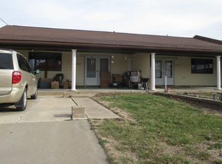 100 S Park St, Clayton, IL 62324
