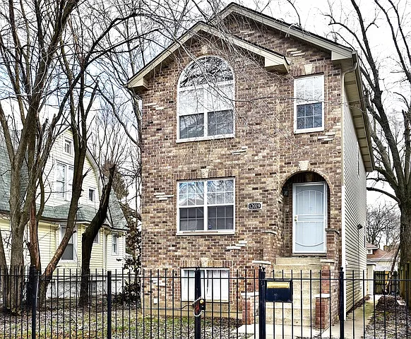 12019 S Yale Ave photo 1