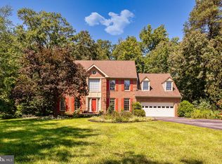 11212 Petworth Ln, Glenn Dale, MD 20769