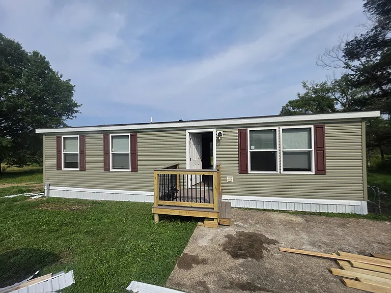 9091 Williams Rd — Photo 2