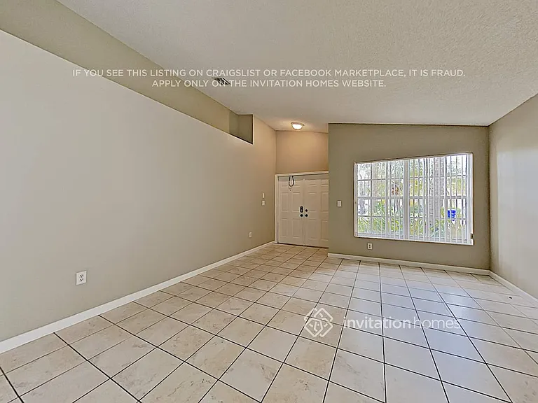 444 SW 205th Ave — Photo 3