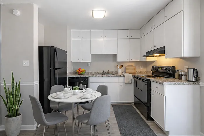 1504 Dresden Dr NE #D — Photo 24