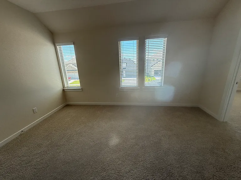 1000 Edgehurst Dr #1000 — Photo 23