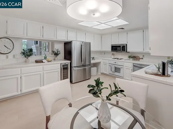 5920 Horsemans Canyon Dr APT 4A, Walnut Creek, CA 94595