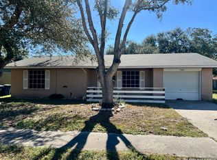 1404 Glendale, Beeville, TX 78102