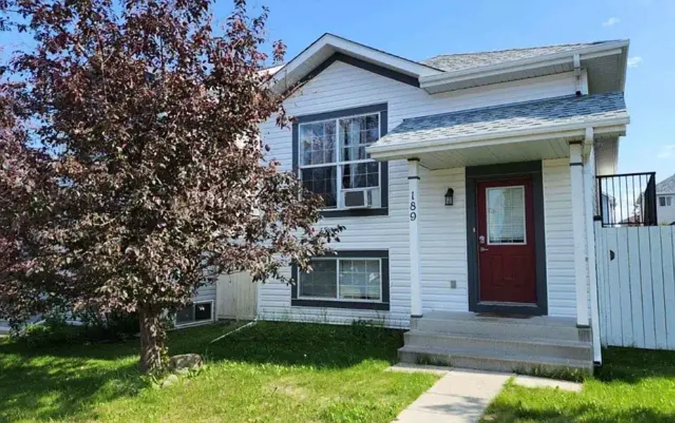 189 Bridleglen Rd SW