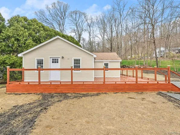 24 Lenape Trail, Southbury, CT 06488